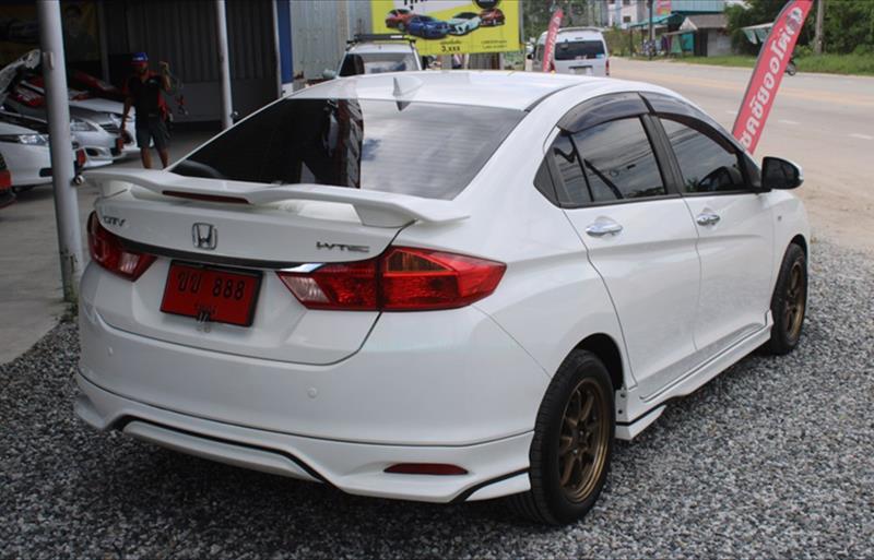 ขายรถเก๋งมือสอง-honda-ฮอนด้า-city-ซิตี้-รถปี2015-รหัส75488-cf798169.jpg ขายรถเก๋งมือสอง-honda-ฮอนด้า-city-ซิตี้-รถปี2015-รหัส75488-cf798169.jpg