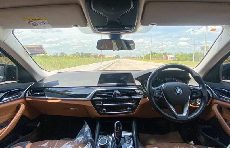 ขายรถเก๋งมือสอง-bmw-บีเอ็มดับบลิว-series-5-ซีรี่ย์5-รถปี2019-รหัส75526-47ff17fd.jpg ขายรถเก๋งมือสอง-bmw-บีเอ็มดับบลิว-series-5-ซีรี่ย์5-รถปี2019-รหัส75526-47ff17fd.jpg