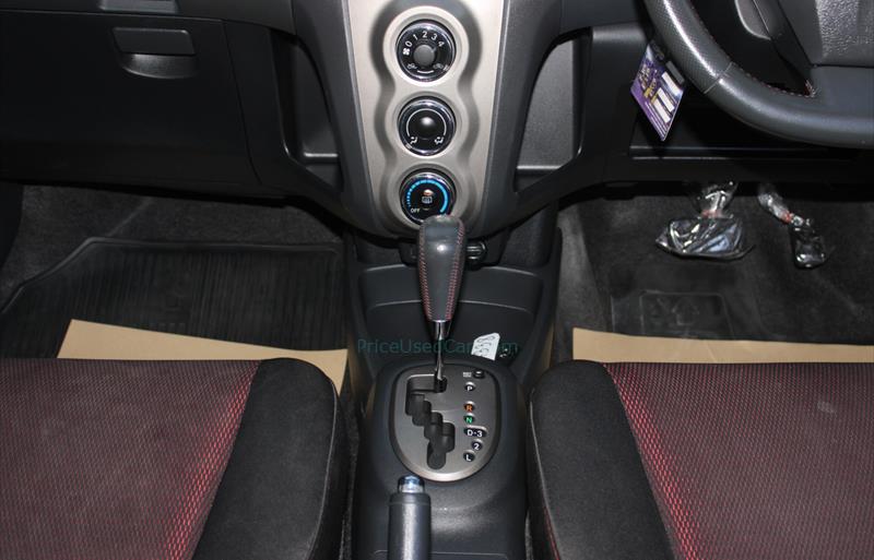 ขายรถเก๋งมือสอง-toyota-โตโยต้า-yaris-ยาริส-รถปี2013-รหัส75527-0011580b.jpg ขายรถเก๋งมือสอง-toyota-โตโยต้า-yaris-ยาริส-รถปี2013-รหัส75527-0011580b.jpg