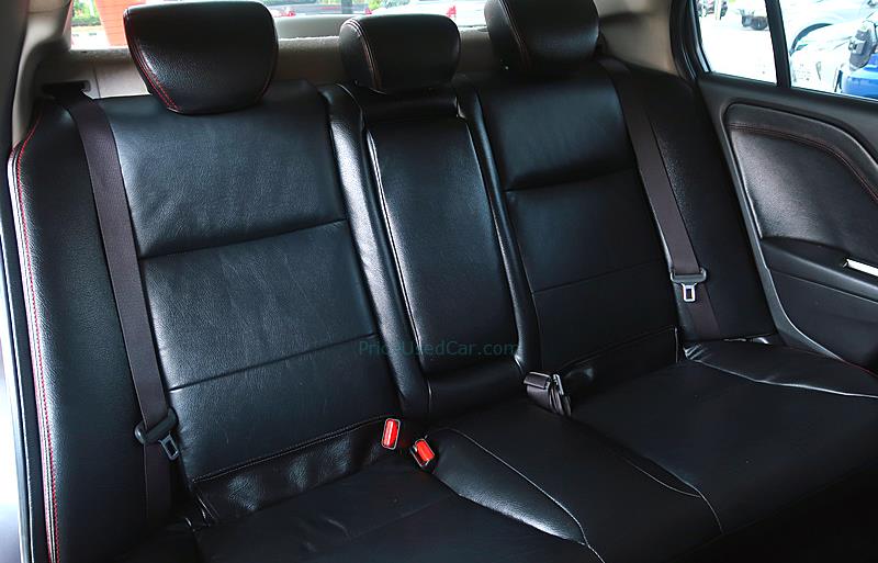 ขายรถเก๋งมือสอง-honda-ฮอนด้า-city-ซิตี้-รถปี2015-รหัส75539-a1aaa43b.jpg ขายรถเก๋งมือสอง-honda-ฮอนด้า-city-ซิตี้-รถปี2015-รหัส75539-a1aaa43b.jpg