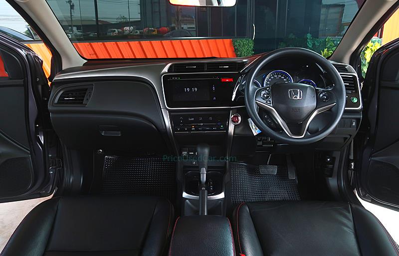 ขายรถเก๋งมือสอง-honda-ฮอนด้า-city-ซิตี้-รถปี2015-รหัส75539-d82c833d.jpg ขายรถเก๋งมือสอง-honda-ฮอนด้า-city-ซิตี้-รถปี2015-รหัส75539-d82c833d.jpg