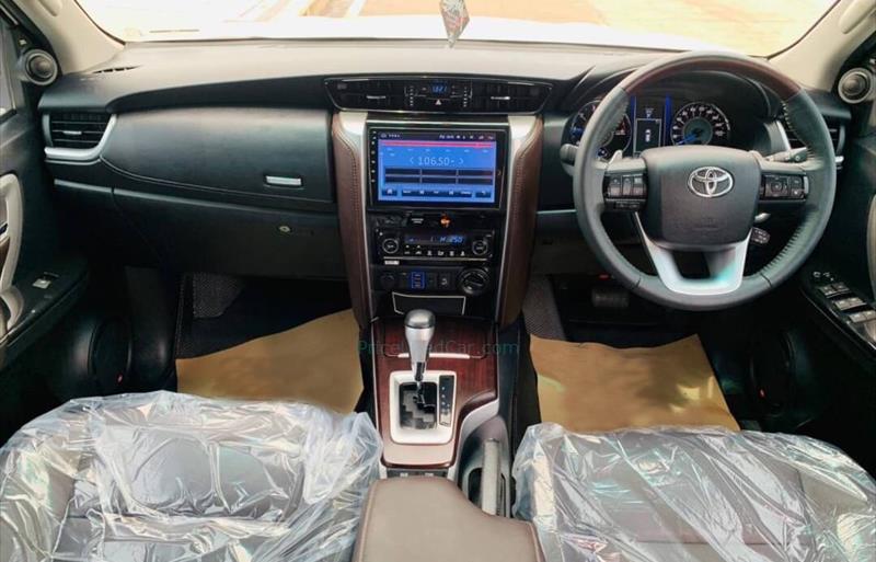 ขายรถ-suv-มือสอง-toyota-โตโยต้า-fortuner-ฟอร์จูนเนอร์-รถปี2017-รหัส75569-11413be7.jpg ขายรถ-suv-มือสอง-toyota-โตโยต้า-fortuner-ฟอร์จูนเนอร์-รถปี2017-รหัส75569-11413be7.jpg
