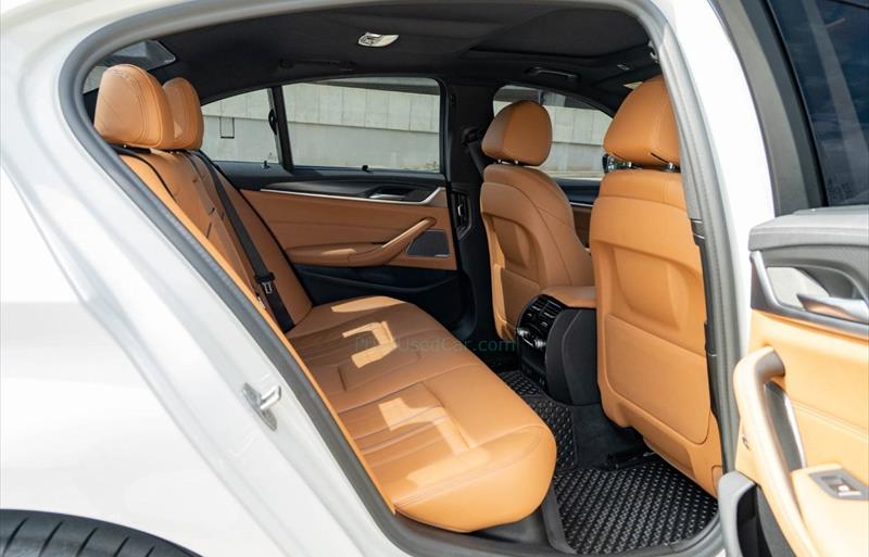 ขายรถเก๋งมือสอง bmw 530i รถปี2021 รหัส 75596 รูปที่7 ขายรถเก๋งมือสอง bmw 530i รถปี2021 รหัส 75596 รูปที่7