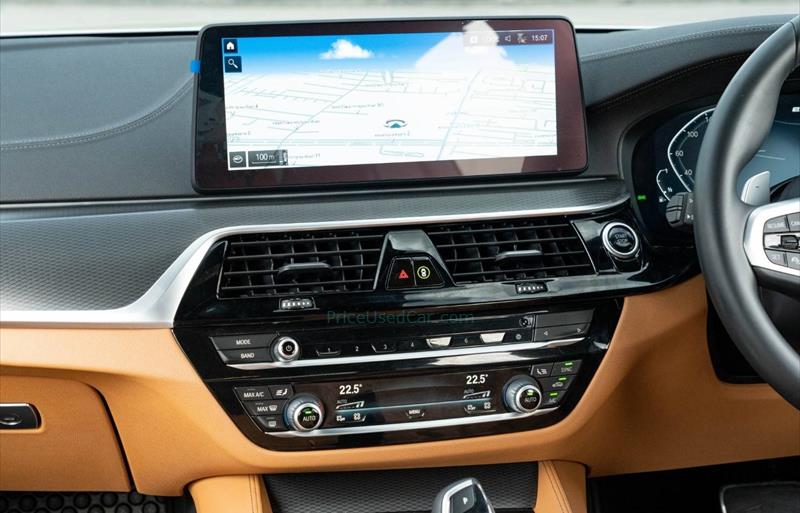 ขายรถเก๋งมือสอง bmw 530i รถปี2021 รหัส 75596 รูปที่8 ขายรถเก๋งมือสอง bmw 530i รถปี2021 รหัส 75596 รูปที่8