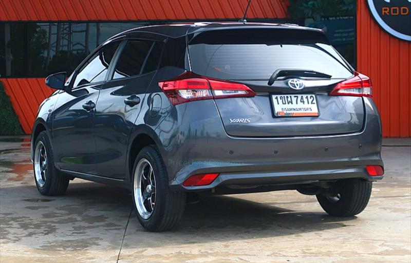 ขายรถเก๋งมือสอง-toyota-โตโยต้า-yaris-ยาริส-รถปี2021-รหัส75602-2425d1d3.jpg ขายรถเก๋งมือสอง-toyota-โตโยต้า-yaris-ยาริส-รถปี2021-รหัส75602-2425d1d3.jpg