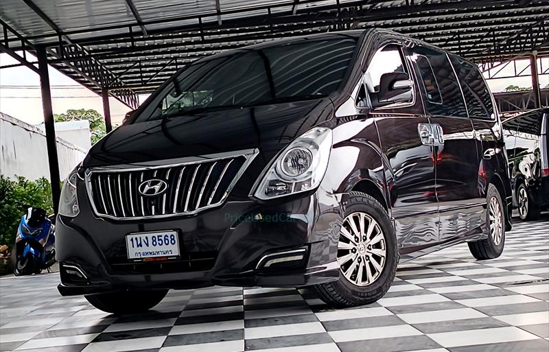 รถตู้มือสอง  HYUNDAI H-1 2.5 Deluxe รถปี2016