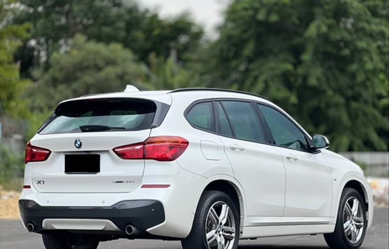 ขายรถ-suv-มือสอง-bmw-บีเอ็มดับบลิว-x1-เอ็กซ์1-รถปี2019-รหัส75622-d0d6387d.jpg ขายรถ-suv-มือสอง-bmw-บีเอ็มดับบลิว-x1-เอ็กซ์1-รถปี2019-รหัส75622-d0d6387d.jpg