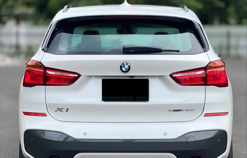 ขายรถ-suv-มือสอง-bmw-บีเอ็มดับบลิว-x1-เอ็กซ์1-รถปี2019-รหัส75622-eebed7e1.jpg ขายรถ-suv-มือสอง-bmw-บีเอ็มดับบลิว-x1-เอ็กซ์1-รถปี2019-รหัส75622-eebed7e1.jpg
