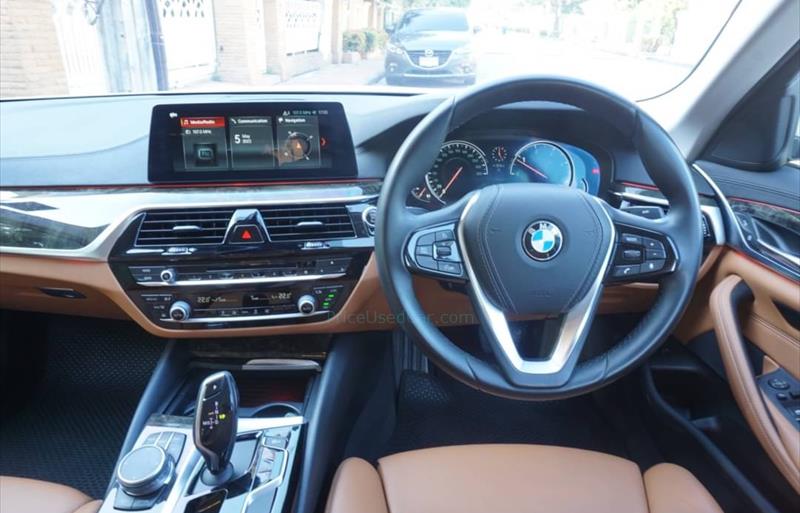 ขายรถเก๋งมือสอง-bmw-บีเอ็มดับบลิว-520d-ห้าสองศูนย์ดี-รถปี2018-รหัส75641-04dfaccb.jpg ขายรถเก๋งมือสอง-bmw-บีเอ็มดับบลิว-520d-ห้าสองศูนย์ดี-รถปี2018-รหัส75641-04dfaccb.jpg