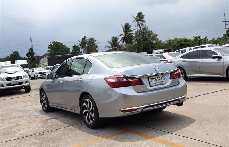 ขายรถเก๋งมือสอง honda accord รถปี2018 รหัส 75669 รูปที่3