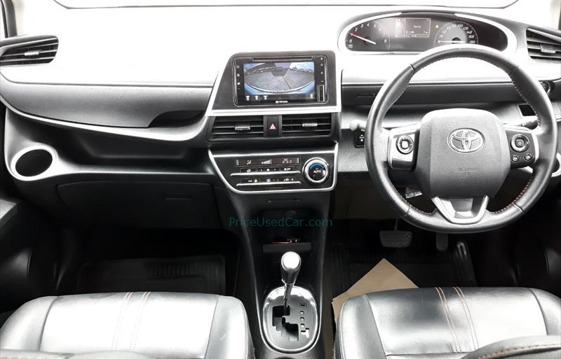 ขายรถเก๋งมือสอง-toyota-โตโยต้า-sienta-เซียนต้า-รถปี2019-รหัส75676-8e327786.jpg ขายรถเก๋งมือสอง-toyota-โตโยต้า-sienta-เซียนต้า-รถปี2019-รหัส75676-8e327786.jpg