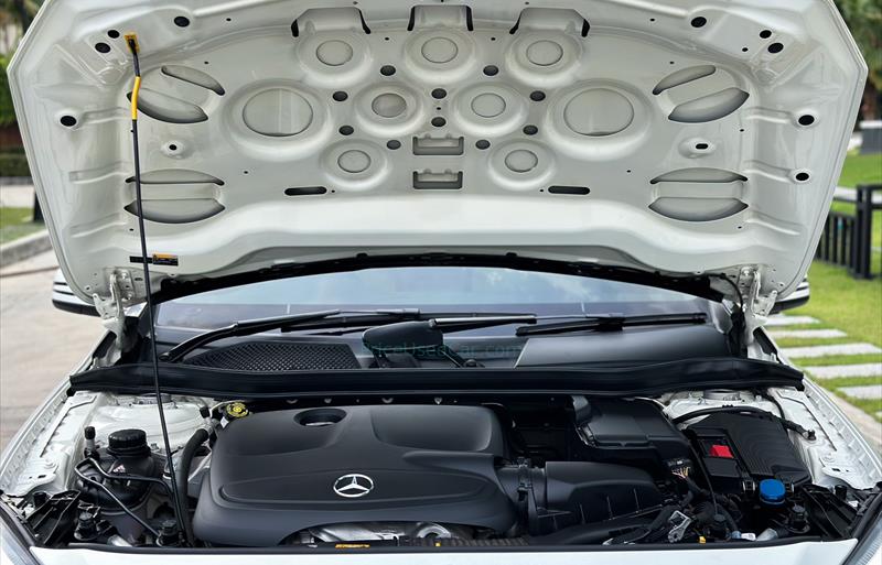 ขายรถเก๋งมือสอง-mercedes-benz-เมอร์เซเดสเบนซ์-gla200-รถปี2020-รหัส75687-0a768f1b.jpg ขายรถเก๋งมือสอง-mercedes-benz-เมอร์เซเดสเบนซ์-gla200-รถปี2020-รหัส75687-0a768f1b.jpg