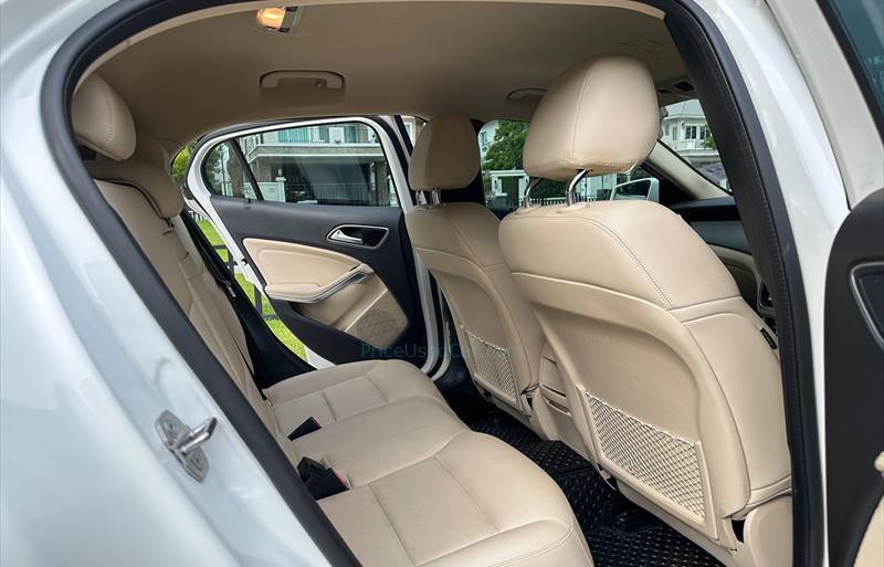 ขายรถเก๋งมือสอง-mercedes-benz-เมอร์เซเดสเบนซ์-gla200-รถปี2020-รหัส75687-4524c043.jpg ขายรถเก๋งมือสอง-mercedes-benz-เมอร์เซเดสเบนซ์-gla200-รถปี2020-รหัส75687-4524c043.jpg