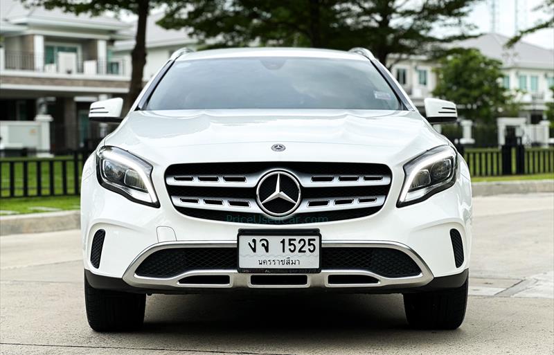 ขายรถเก๋งมือสอง mercedes-benz gla200 รถปี2020 รหัส 75687 รูปที่2