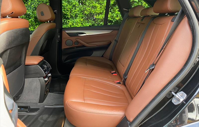 ขายรถ-suv-มือสอง-bmw-บีเอ็มดับบลิว-x5-เอ็กซ์5-รถปี2017-รหัส75688-65581bd6.jpg ขายรถ-suv-มือสอง-bmw-บีเอ็มดับบลิว-x5-เอ็กซ์5-รถปี2017-รหัส75688-65581bd6.jpg