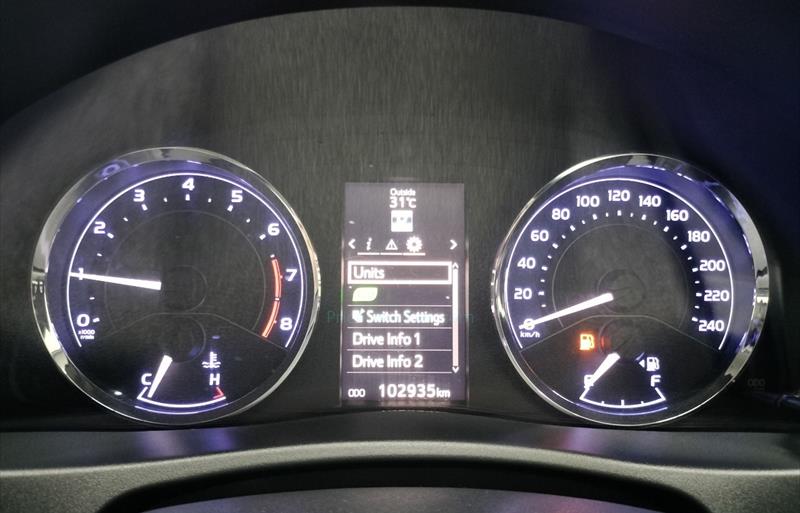 ขายรถเก๋งมือสอง-toyota-โตโยต้า-altis-อัลติส-รถปี2017-รหัส75691-b560b5f4.jpg ขายรถเก๋งมือสอง-toyota-โตโยต้า-altis-อัลติส-รถปี2017-รหัส75691-b560b5f4.jpg
