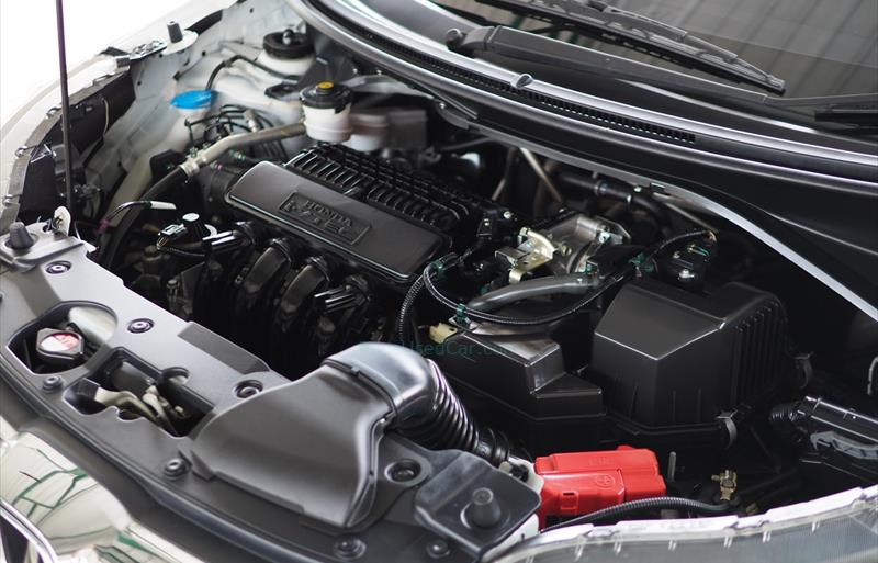 ขายรถ-suv-มือสอง-honda-ฮอนด้า-br-v-บีอาร์วี-รถปี2019-รหัส75749-9e7ffbd4.jpg ขายรถ-suv-มือสอง-honda-ฮอนด้า-br-v-บีอาร์วี-รถปี2019-รหัส75749-9e7ffbd4.jpg