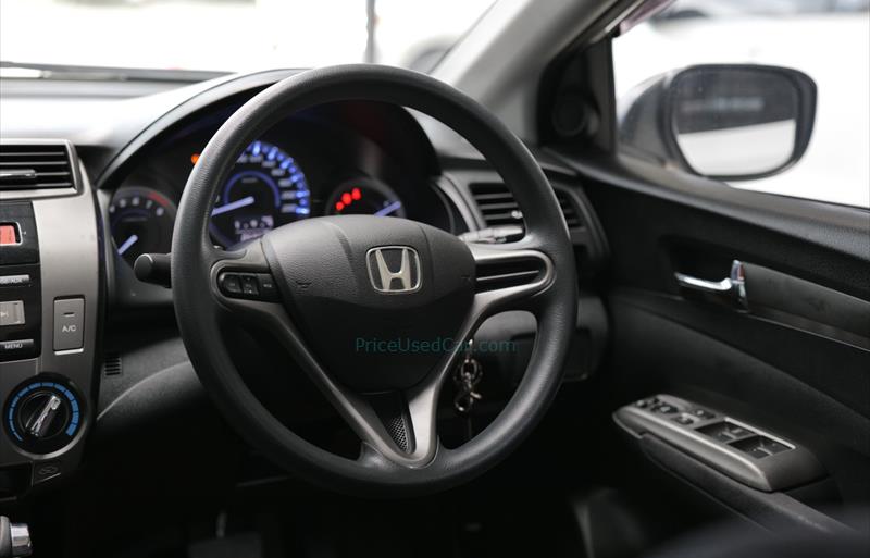 ขายรถเก๋งมือสอง-honda-ฮอนด้า-city-ซิตี้-รถปี2012-รหัส75754-39cf7174.jpg ขายรถเก๋งมือสอง-honda-ฮอนด้า-city-ซิตี้-รถปี2012-รหัส75754-39cf7174.jpg