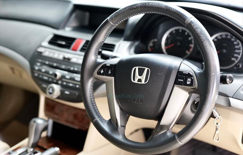 ขายรถเก๋งมือสอง honda accord รถปี2011 รหัส 75772 รูปที่7