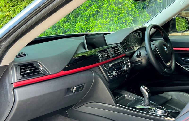 ขายรถเก๋งมือสอง-bmw-บีเอ็มดับบลิว-320d-สามสองศูนย์ดี-รถปี2015-รหัส75792-c50f09aa.jpg ขายรถเก๋งมือสอง-bmw-บีเอ็มดับบลิว-320d-สามสองศูนย์ดี-รถปี2015-รหัส75792-c50f09aa.jpg