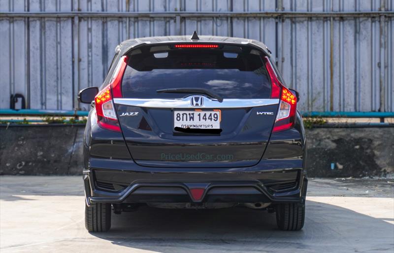 ขายรถเก๋งมือสอง-honda-ฮอนด้า-jazz-แจ๊ส-รถปี2019-รหัส75827-cd570cde.jpg ขายรถเก๋งมือสอง-honda-ฮอนด้า-jazz-แจ๊ส-รถปี2019-รหัส75827-cd570cde.jpg