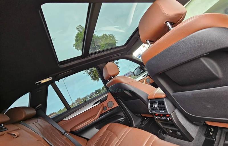 ขายรถ-suv-มือสอง-bmw-บีเอ็มดับบลิว-x5-เอ็กซ์5-รถปี2016-รหัส75828-ffa21f5e.jpg ขายรถ-suv-มือสอง-bmw-บีเอ็มดับบลิว-x5-เอ็กซ์5-รถปี2016-รหัส75828-ffa21f5e.jpg