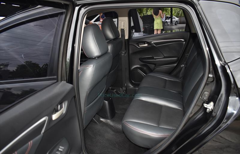 ขายรถเก๋งมือสอง-honda-ฮอนด้า-jazz-แจ๊ส-รถปี2015-รหัส75829-2cce1f6e.jpg ขายรถเก๋งมือสอง-honda-ฮอนด้า-jazz-แจ๊ส-รถปี2015-รหัส75829-2cce1f6e.jpg