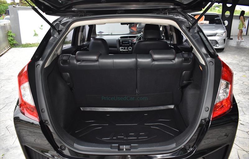 ขายรถเก๋งมือสอง-honda-ฮอนด้า-jazz-แจ๊ส-รถปี2015-รหัส75829-78404d30.jpg ขายรถเก๋งมือสอง-honda-ฮอนด้า-jazz-แจ๊ส-รถปี2015-รหัส75829-78404d30.jpg