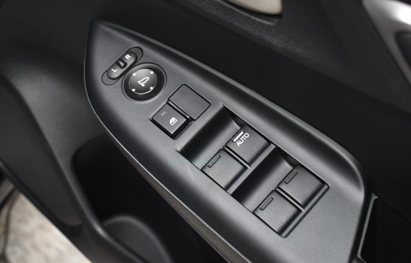 ขายรถเก๋งมือสอง-honda-ฮอนด้า-jazz-แจ๊ส-รถปี2015-รหัส75829-b11fb212.jpg ขายรถเก๋งมือสอง-honda-ฮอนด้า-jazz-แจ๊ส-รถปี2015-รหัส75829-b11fb212.jpg