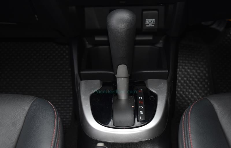 ขายรถเก๋งมือสอง-honda-ฮอนด้า-jazz-แจ๊ส-รถปี2015-รหัส75829-fecacff7.jpg ขายรถเก๋งมือสอง-honda-ฮอนด้า-jazz-แจ๊ส-รถปี2015-รหัส75829-fecacff7.jpg