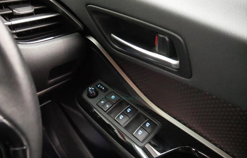 ขายรถเก๋งมือสอง-toyota-โตโยต้า-chr-ซีเอชอาร์-รถปี2019-รหัส75833-35433cd8.jpg ขายรถเก๋งมือสอง-toyota-โตโยต้า-chr-ซีเอชอาร์-รถปี2019-รหัส75833-35433cd8.jpg