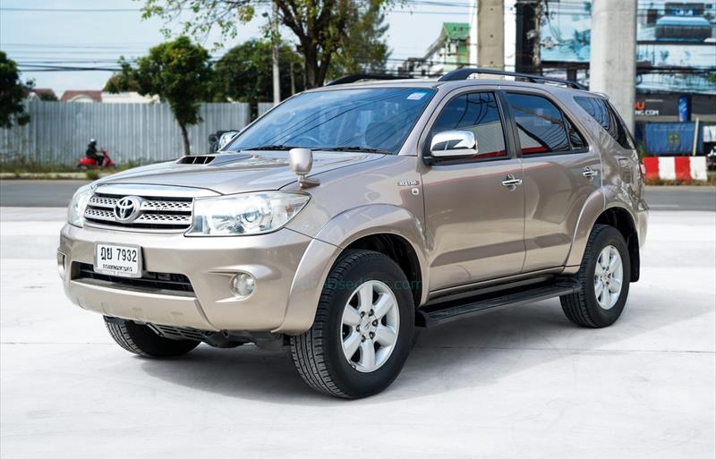 รถอเนกประสงค์มือสอง TOYOTA FORTUNER รถปี 2010