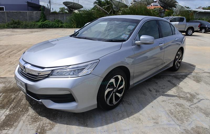 รถเก๋งมือสอง HONDA ACCORD รถปี 2018