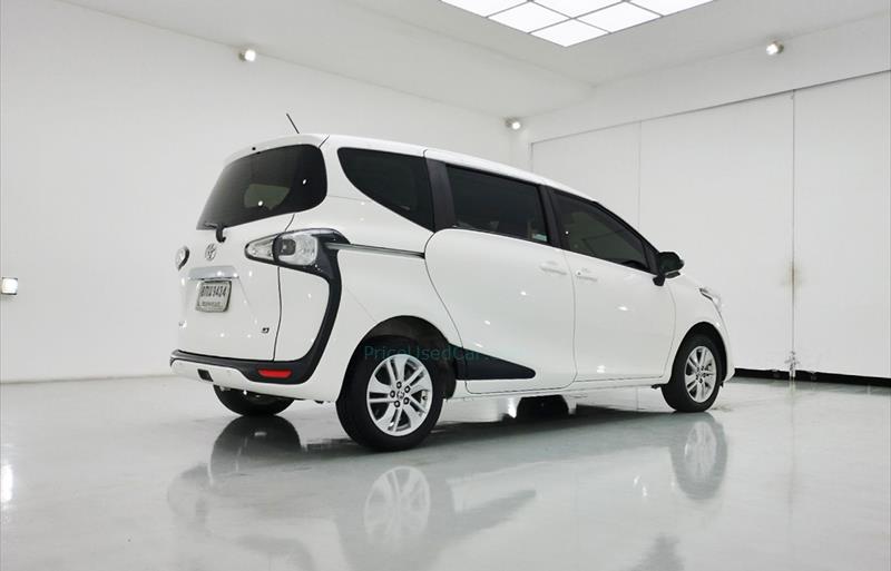 ขายรถเก๋งมือสอง-toyota-โตโยต้า-sienta-เซียนต้า-รถปี2018-รหัส75879-f628b617.jpg ขายรถเก๋งมือสอง-toyota-โตโยต้า-sienta-เซียนต้า-รถปี2018-รหัส75879-f628b617.jpg