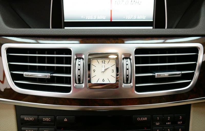 ขายรถเก๋งมือสอง-mercedes-benz-เมอร์เซเดสเบนซ์-e300-อีสามศูนย์ศูนย์-รถปี2014-รหัส75911-da347c2c.jpg ขายรถเก๋งมือสอง-mercedes-benz-เมอร์เซเดสเบนซ์-e300-อีสามศูนย์ศูนย์-รถปี2014-รหัส75911-da347c2c.jpg