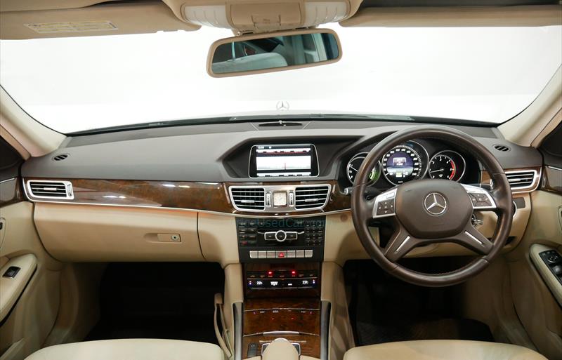 ขายรถเก๋งมือสอง mercedes-benz e300 รถปี2014 รหัส 75911 รูปที่12