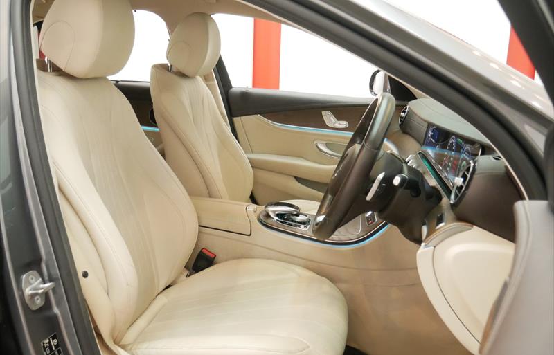 ขายรถเก๋งมือสอง-mercedes-benz-เมอร์เซเดสเบนซ์-e350-รถปี2018-รหัส75915-b431991f.jpg ขายรถเก๋งมือสอง-mercedes-benz-เมอร์เซเดสเบนซ์-e350-รถปี2018-รหัส75915-b431991f.jpg