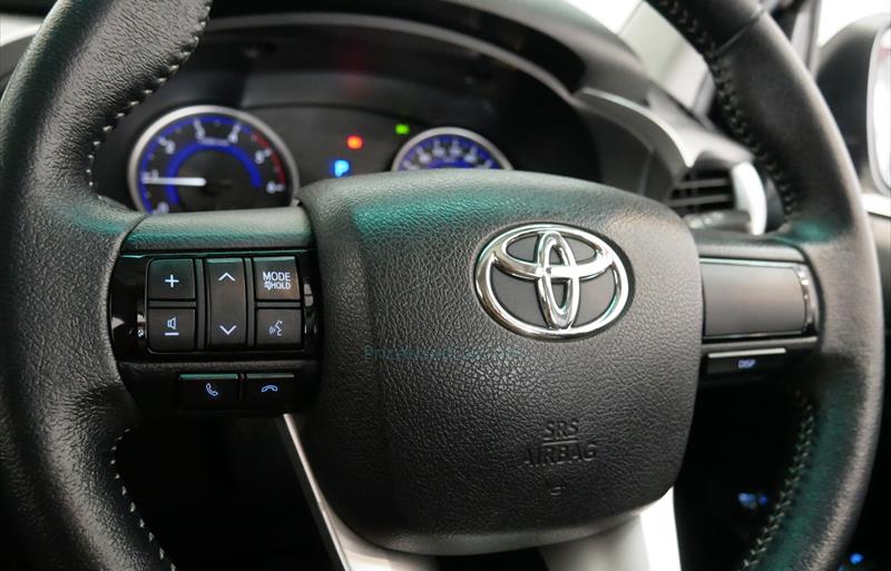 ขายรถกระบะมือสอง-toyota-โตโยต้า-hilux-revo-ไฮลักซ์-รีโว-รถปี2017-รหัส75931-70120d8f.jpg ขายรถกระบะมือสอง-toyota-โตโยต้า-hilux-revo-ไฮลักซ์-รีโว-รถปี2017-รหัส75931-70120d8f.jpg