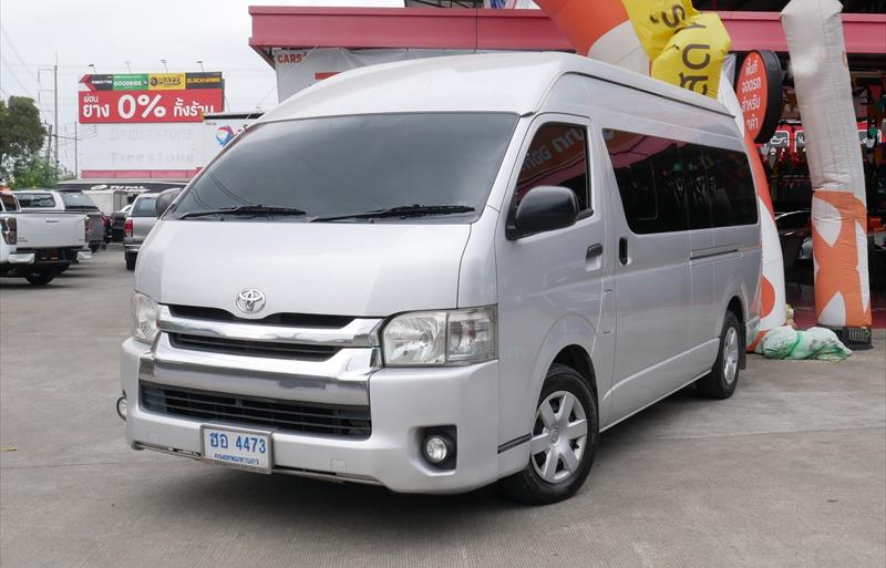 รถตู้มือสอง TOYOTA COMMUTER รถปี 2018