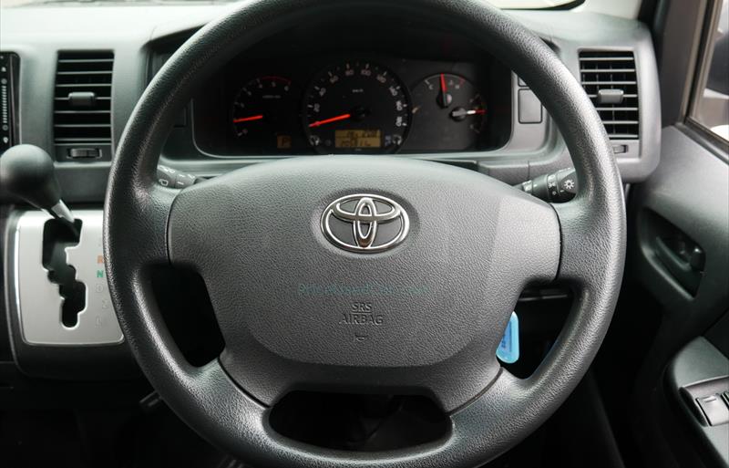 ขายรถตู้มือสอง-toyota-โตโยต้า-commuter-คอมมิวเตอร์-รถปี2018-รหัส75935-e15d594f.jpg ขายรถตู้มือสอง-toyota-โตโยต้า-commuter-คอมมิวเตอร์-รถปี2018-รหัส75935-e15d594f.jpg