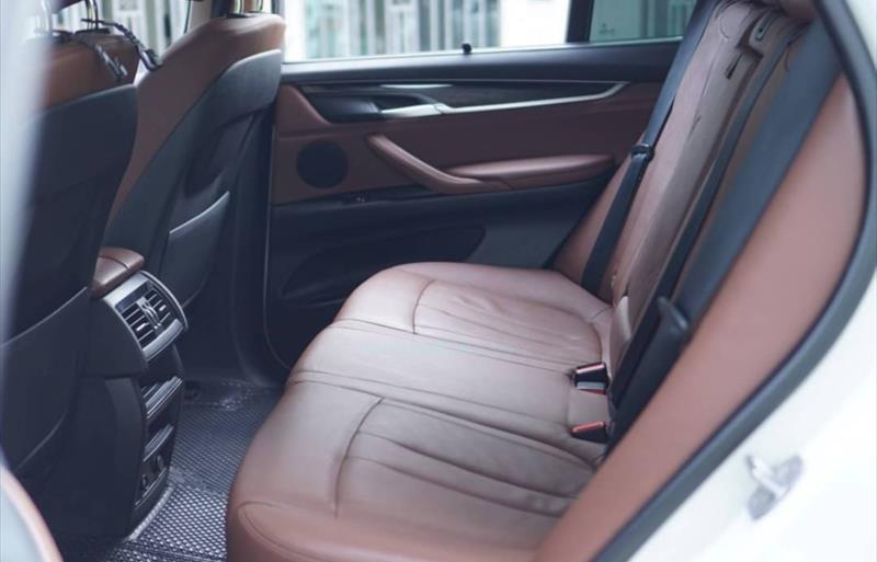 ขายรถ-suv-มือสอง-bmw-บีเอ็มดับบลิว-x5-เอ็กซ์5-รถปี2016-รหัส75950-8542dbf2.jpg ขายรถ-suv-มือสอง-bmw-บีเอ็มดับบลิว-x5-เอ็กซ์5-รถปี2016-รหัส75950-8542dbf2.jpg