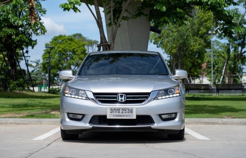 ขายรถเก๋งมือสอง honda accord รถปี2014 รหัส 75958 รูปที่2