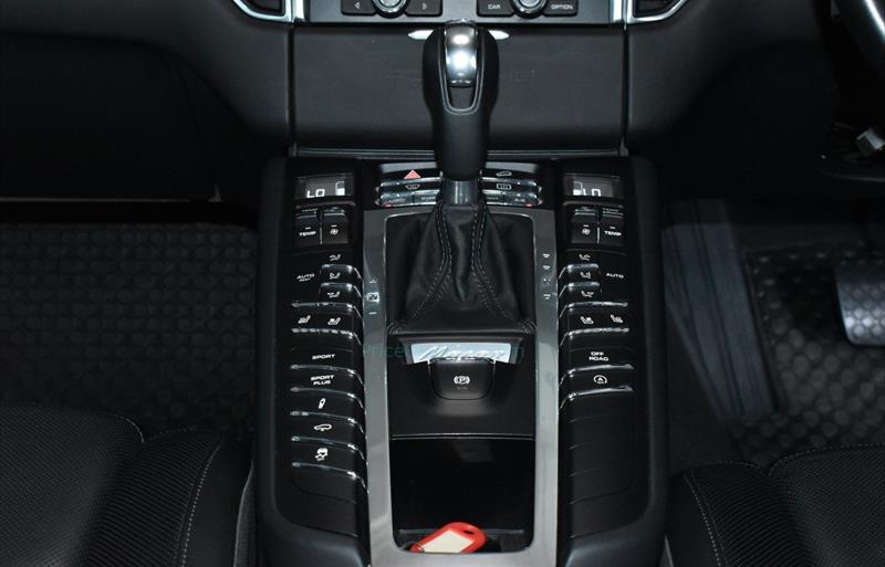 ขายรถเก๋งมือสอง-porsche-ปอร์เช่-macan-รถปี2015-รหัส75972-64a79639.jpg ขายรถเก๋งมือสอง-porsche-ปอร์เช่-macan-รถปี2015-รหัส75972-64a79639.jpg