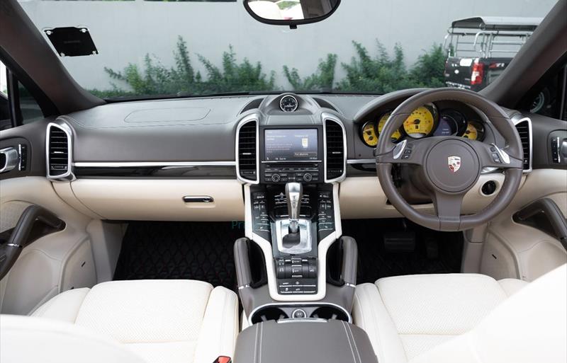 ขายรถ-suv-มือสอง-porsche-ปอร์เช่-cayenne-รถปี2012-รหัส75999-10a8739e.jpg ขายรถ-suv-มือสอง-porsche-ปอร์เช่-cayenne-รถปี2012-รหัส75999-10a8739e.jpg