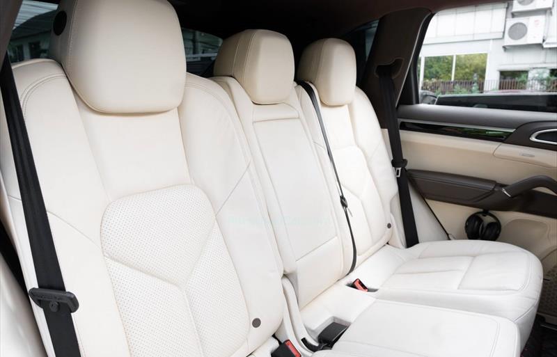 ขายรถ-suv-มือสอง-porsche-ปอร์เช่-cayenne-รถปี2012-รหัส75999-2190ec8f.jpg ขายรถ-suv-มือสอง-porsche-ปอร์เช่-cayenne-รถปี2012-รหัส75999-2190ec8f.jpg