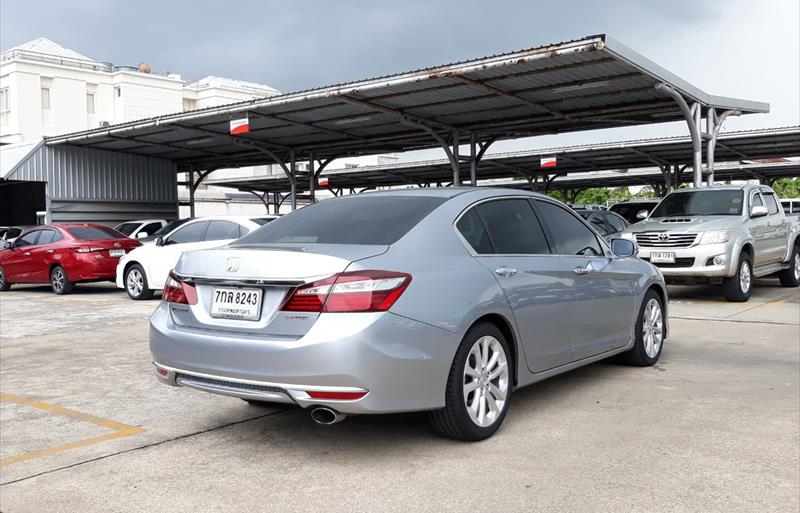 ขายรถเก๋งมือสอง-honda-ฮอนด้า-accord-แอคคอร์ด-รถปี2018-รหัส76050-5598a7bc.jpg ขายรถเก๋งมือสอง-honda-ฮอนด้า-accord-แอคคอร์ด-รถปี2018-รหัส76050-5598a7bc.jpg