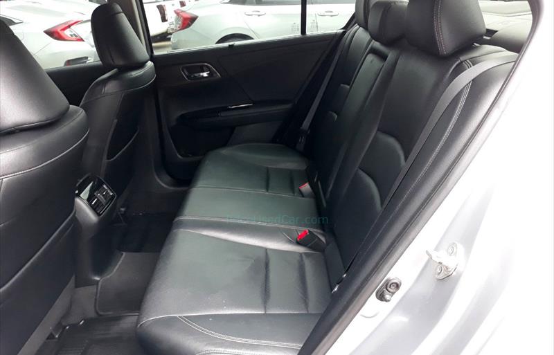 ขายรถเก๋งมือสอง-honda-ฮอนด้า-accord-แอคคอร์ด-รถปี2018-รหัส76050-c67711a4.jpg ขายรถเก๋งมือสอง-honda-ฮอนด้า-accord-แอคคอร์ด-รถปี2018-รหัส76050-c67711a4.jpg