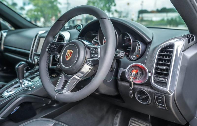 ขายรถ-suv-มือสอง-porsche-ปอร์เช่-cayenne-รถปี2012-รหัส76065-08b229c0.jpg ขายรถ-suv-มือสอง-porsche-ปอร์เช่-cayenne-รถปี2012-รหัส76065-08b229c0.jpg