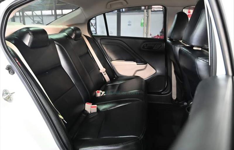 ขายรถเก๋งมือสอง-honda-ฮอนด้า-city-ซิตี้-รถปี2017-รหัส76085-eaba0eed.jpg ขายรถเก๋งมือสอง-honda-ฮอนด้า-city-ซิตี้-รถปี2017-รหัส76085-eaba0eed.jpg