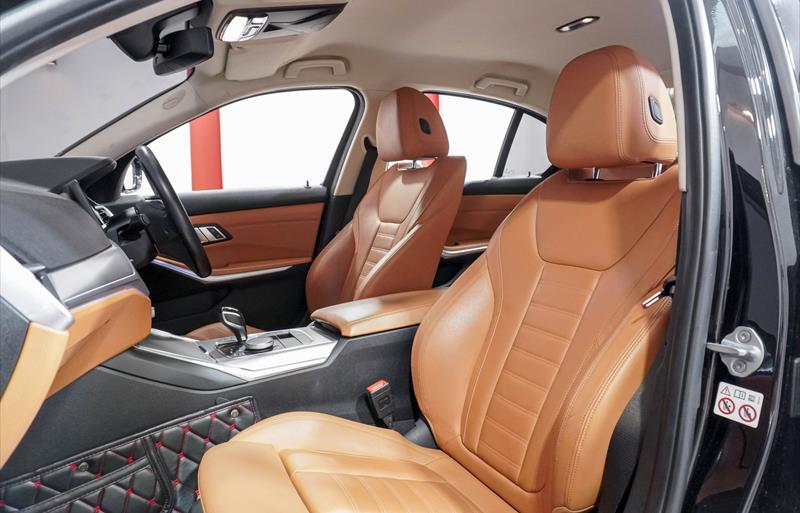 ขายรถเก๋งมือสอง-bmw-บีเอ็มดับบลิว-320d-สามสองศูนย์ดี-รถปี2020-รหัส76109-a3a8dda2.jpg ขายรถเก๋งมือสอง-bmw-บีเอ็มดับบลิว-320d-สามสองศูนย์ดี-รถปี2020-รหัส76109-a3a8dda2.jpg